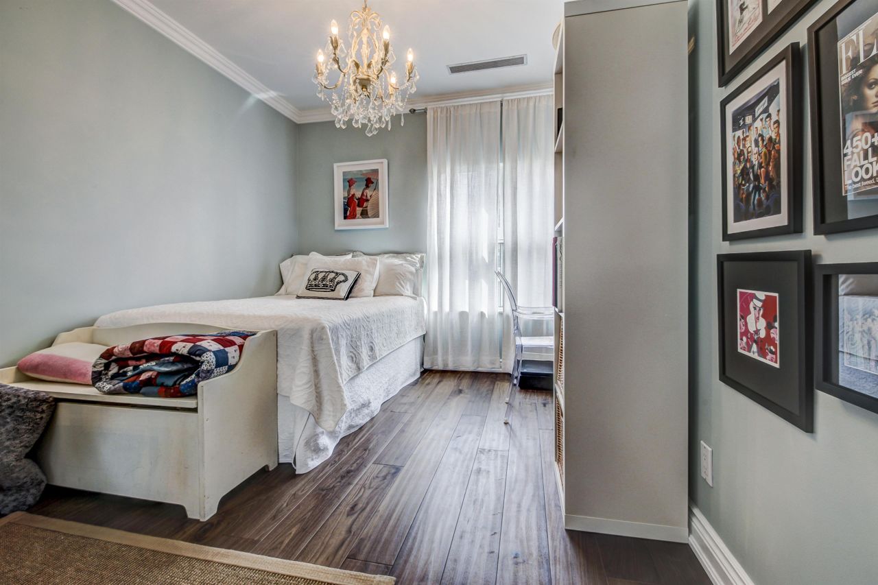 Condo of the Week: $800,000 for a penthouse with fashion sense