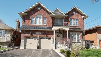 Sale of the Week: The $1.6-million Weston home that shows the effects of this summer's market slump