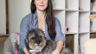 How a 33-year-old intern architect lives in 300 square feet