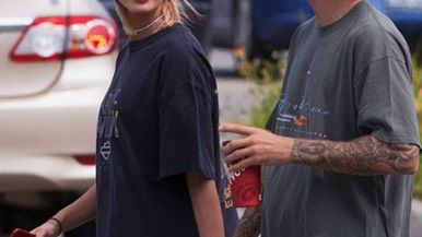 Justin Bieber and Hailey Baldwin visited Stratford this weekend