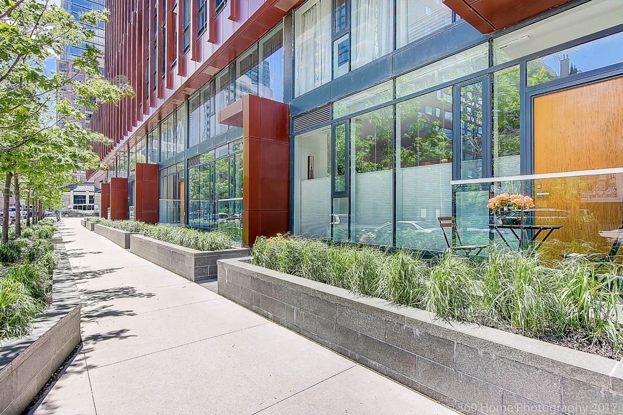 Condo of the Week: $1.6 million for a bright townhouse in Yorkville