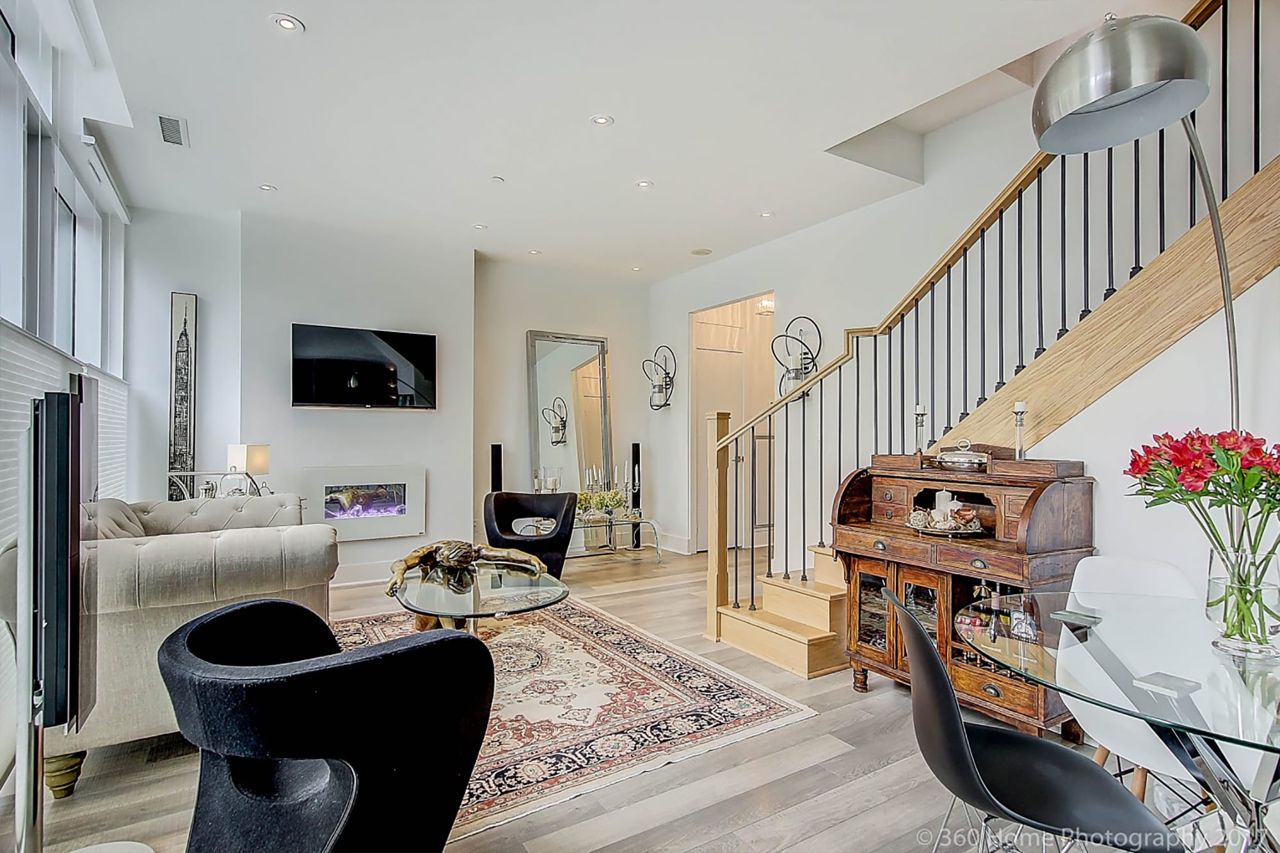 Condo of the Week: $1.6 million for a bright townhouse in Yorkville