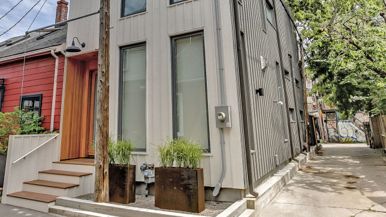 House of the Week: $2.8 million for a modern laneway house near Trinity Bellwoods Park