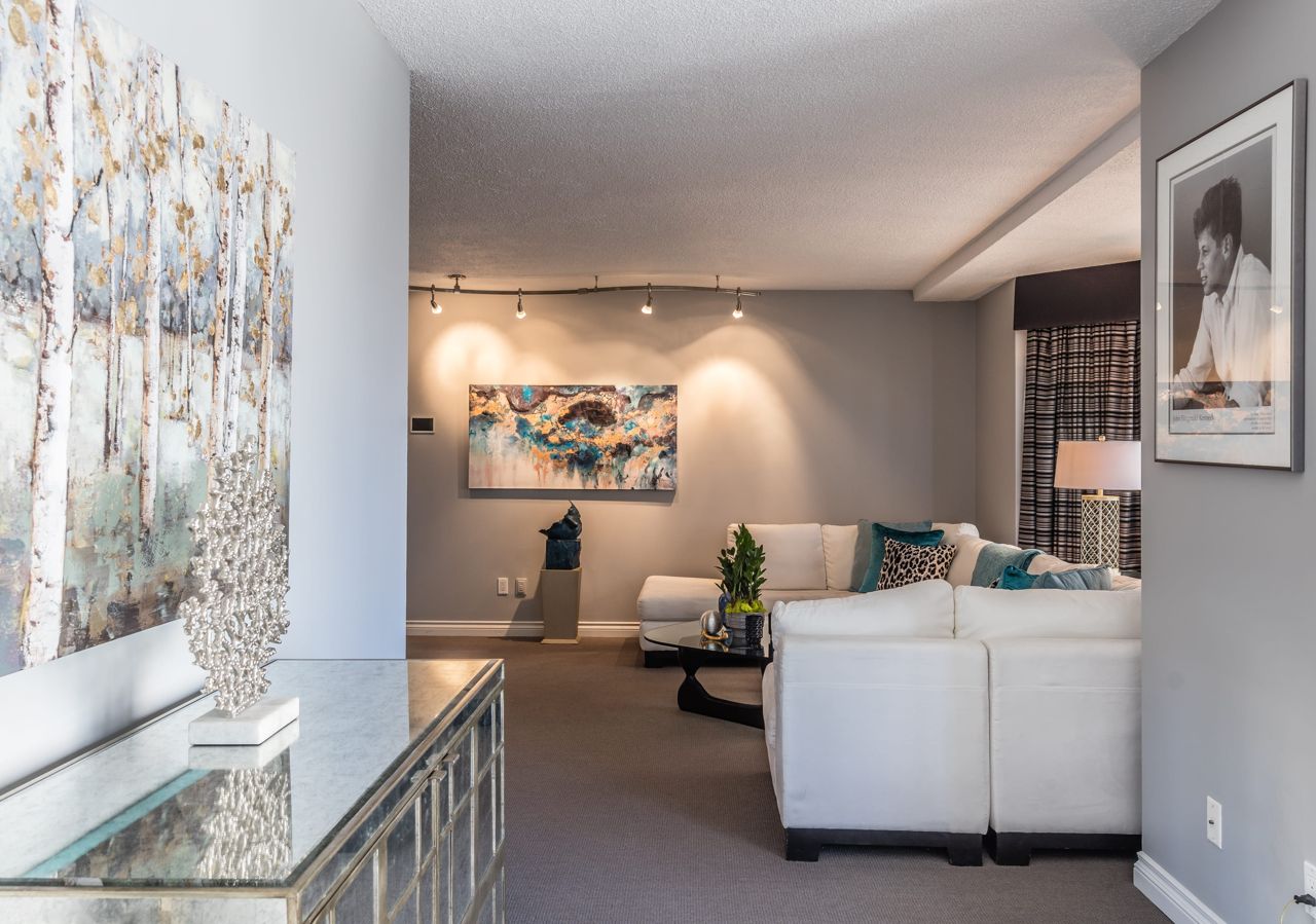 Condo of the Week: $8.8 million for an absolutely massive suite near Yorkville