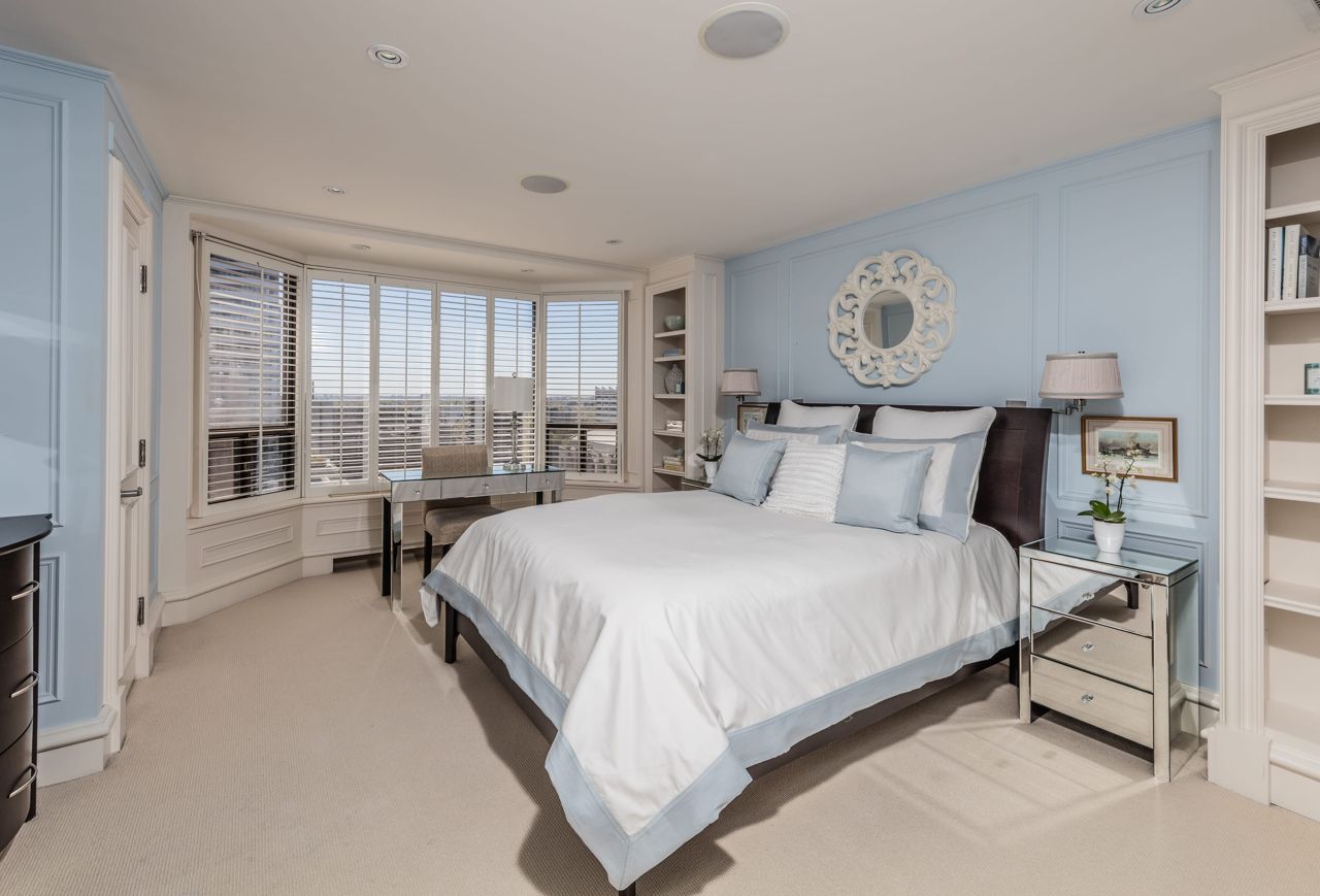 Condo of the Week: $8.8 million for an absolutely massive suite near Yorkville