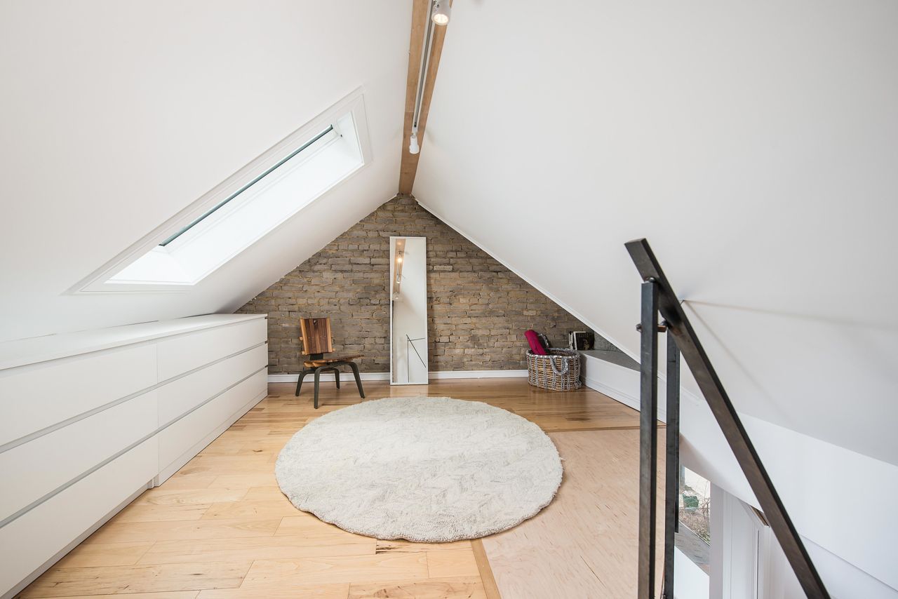 Sale of the Week: The $1.6-million Roncesvalles semi that sold in four days
