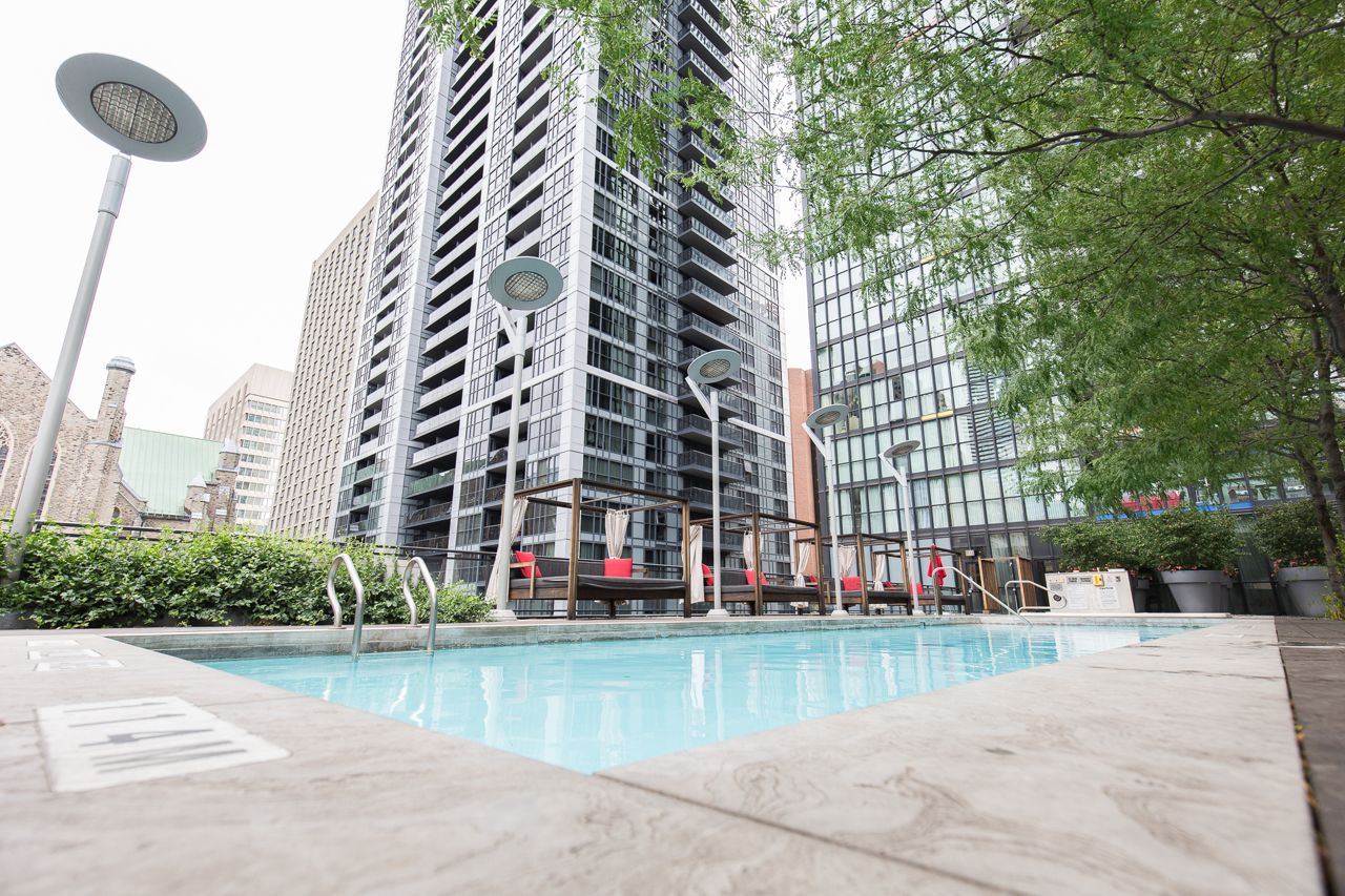 Condo swimming spots: A barbecue-friendly terrace pool at X Condominium