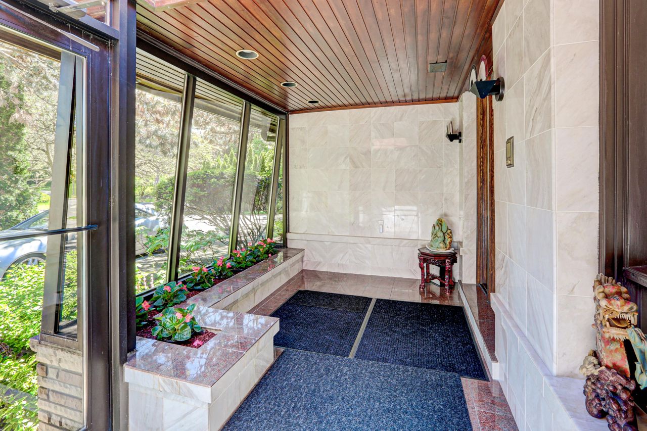 House of the Week: $4.9 million for a very 1970s mansion in Don Mills