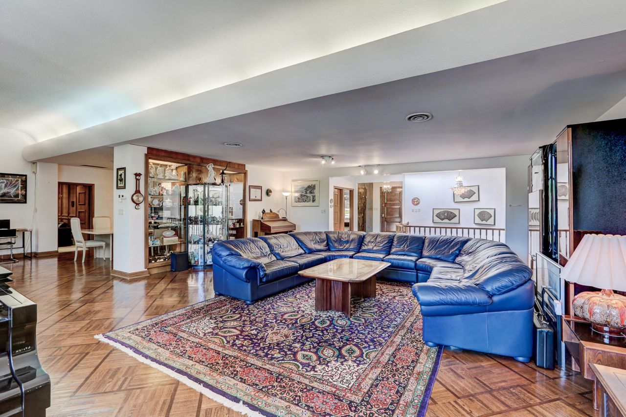 House of the Week: $4.9 million for a very 1970s mansion in Don Mills
