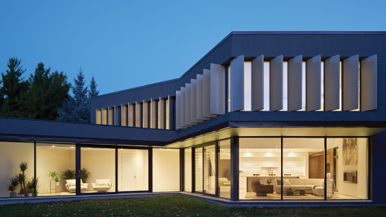 An ode to mid-century design, built from scratch