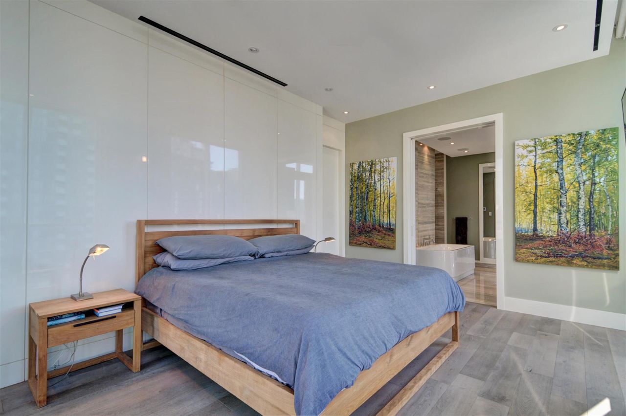 Condo of the Week: $3.5 million for a downtown penthouse with a landscaped rooftop patio