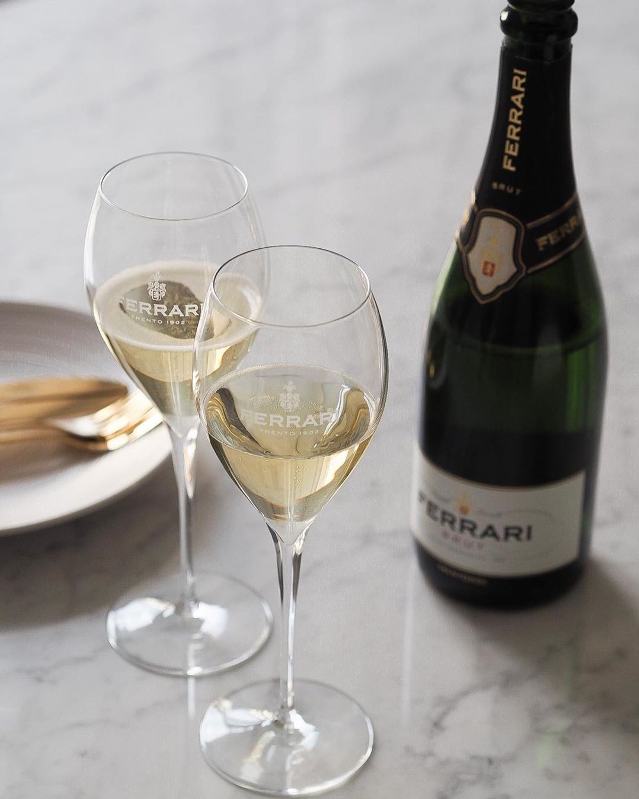 Get exclusive fine wines delivered to your door