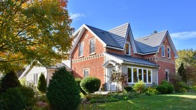 A Toronto family wanted to escape the city—so they bought a $750,000 farmhouse near a ski hill