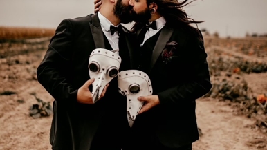 Real Weddings: Inside a gothic ceremony at a pumpkin farm
