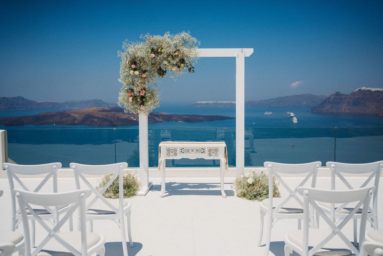 Real Weddings: Inside an intimate destination wedding in Santorini