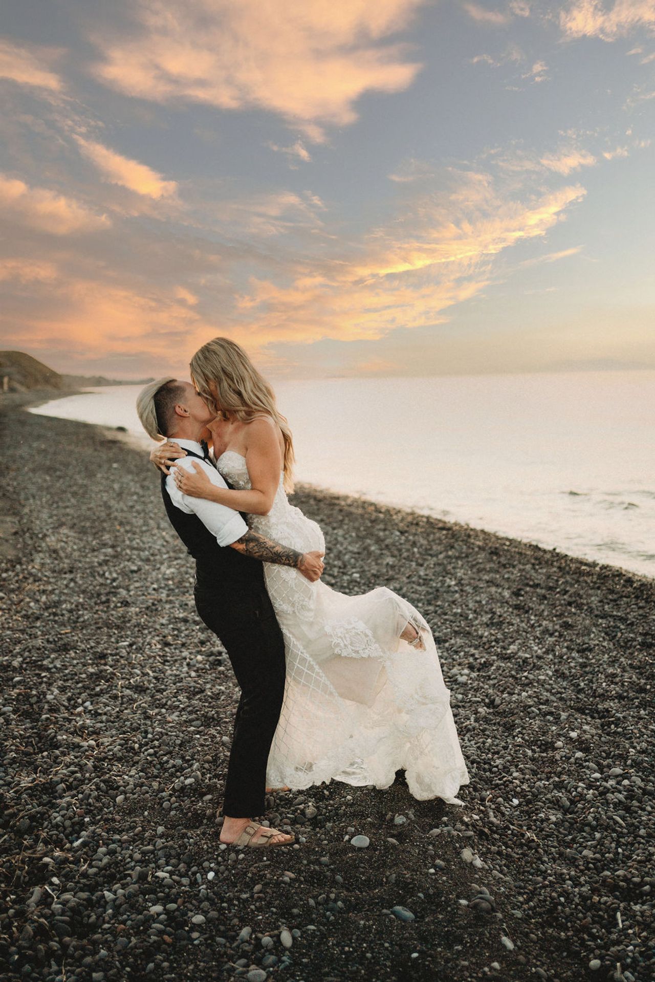 Real Weddings: Inside an intimate destination wedding in Santorini