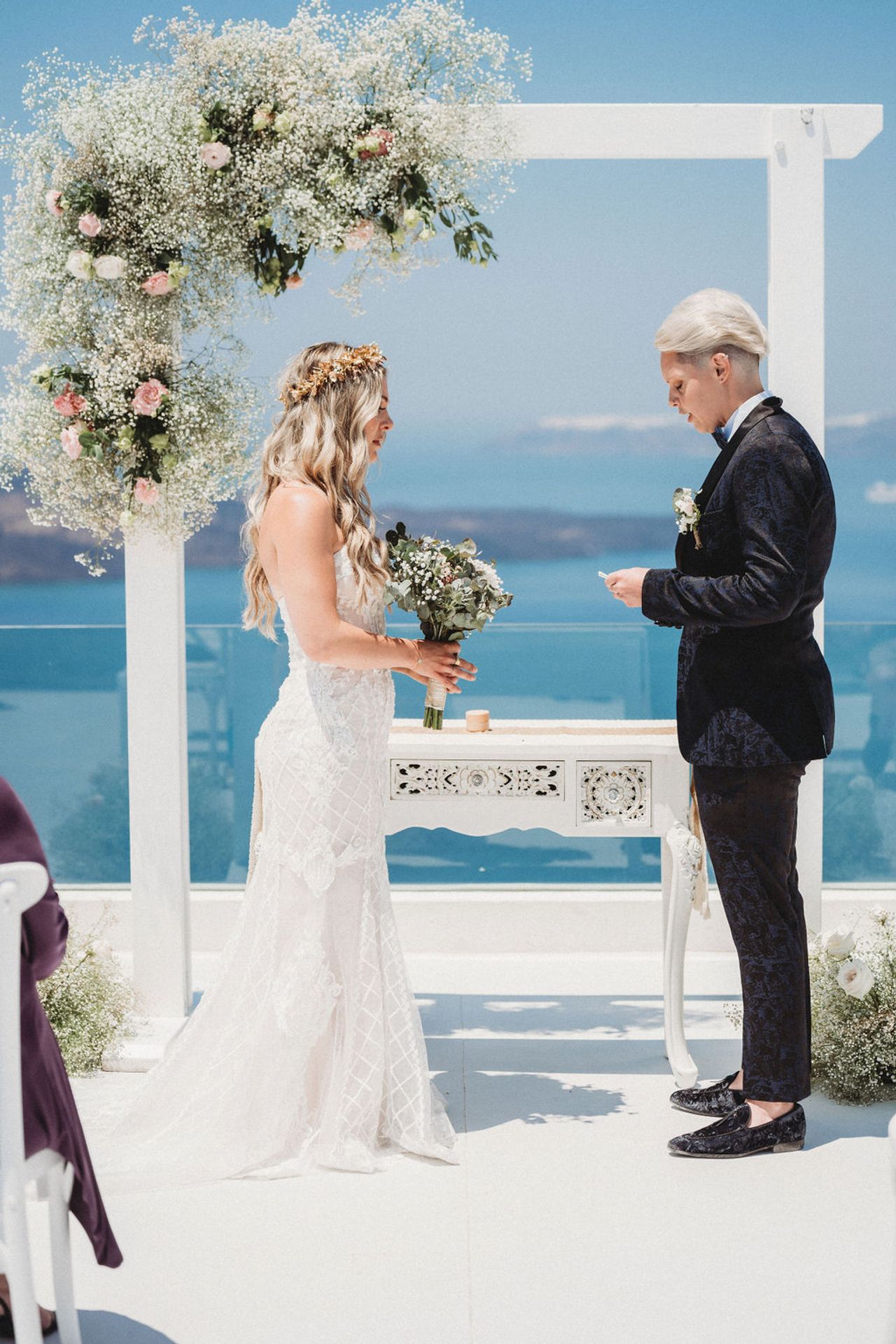 Real Weddings: Inside an intimate destination wedding in Santorini
