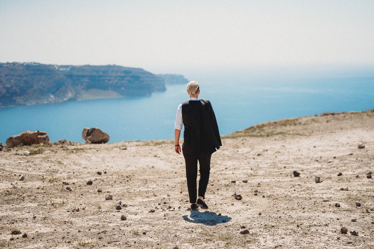 Real Weddings: Inside an intimate destination wedding in Santorini