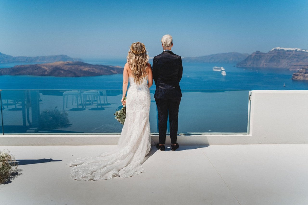 Real Weddings: Inside an intimate destination wedding in Santorini