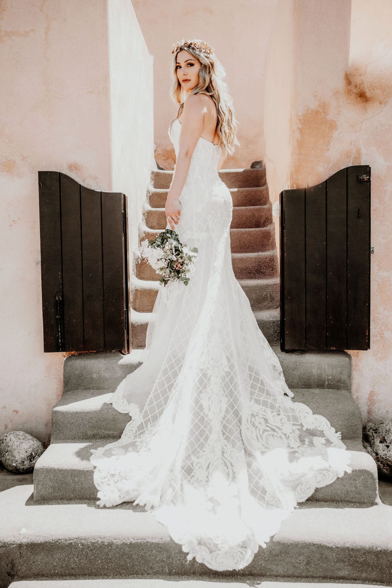 Real Weddings: Inside an intimate destination wedding in Santorini