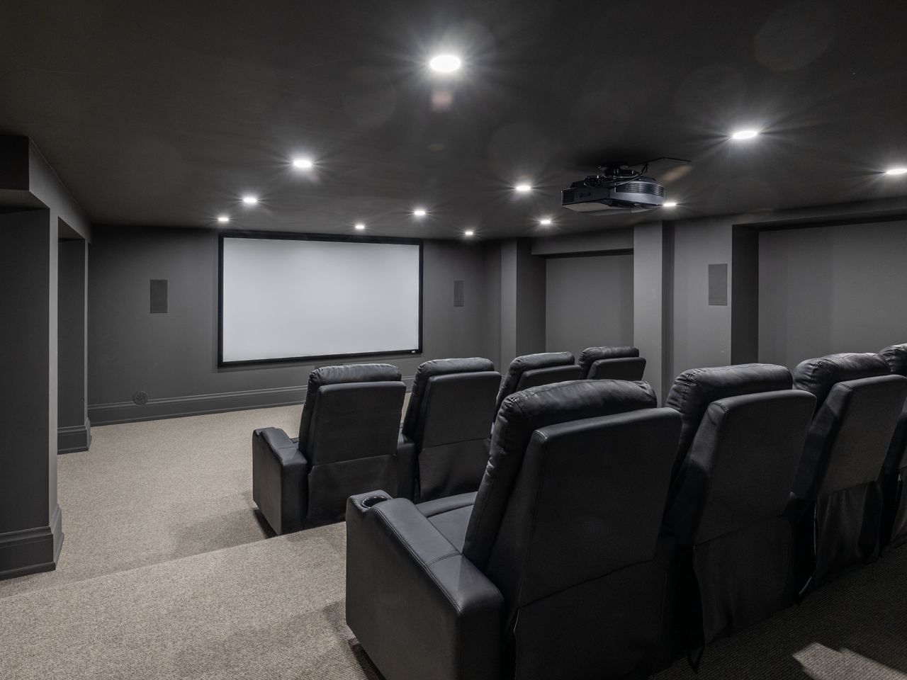House of the Week: A $13-million Hoggs Hollow mansion with a movie theatre and caterer's kitchen