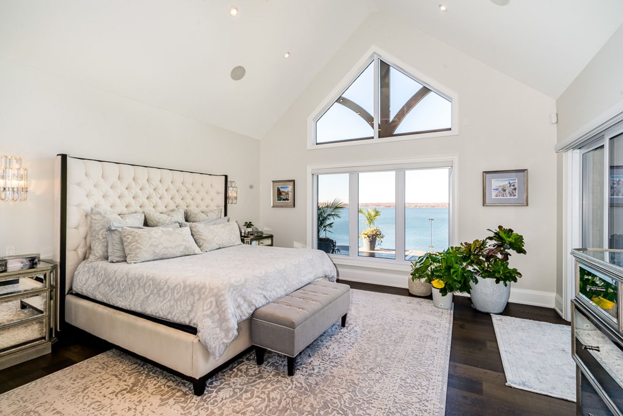 Cottage of the Week: $6.5 million for a Georgian Bay retreat with a tricked out gym and a 100-foot dock