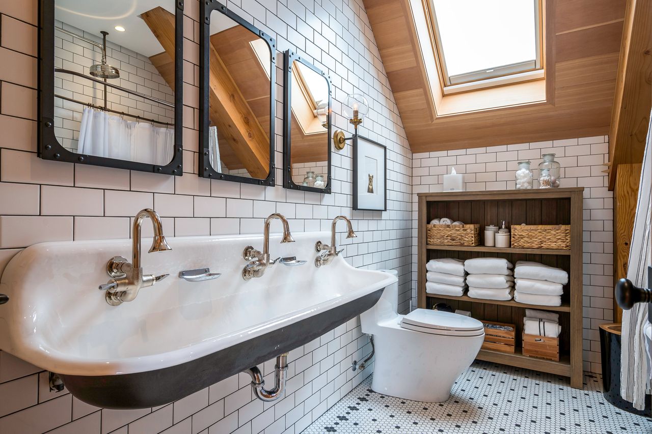Cottage of the Week: $5.1 million for a chalet at the base of Blue Mountain with an indoor pool and sauna