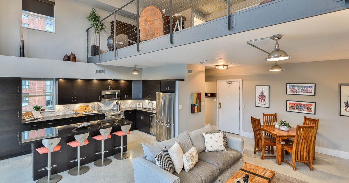 Condo of the Week: $1.2 million for a King West penthouse on the site ...