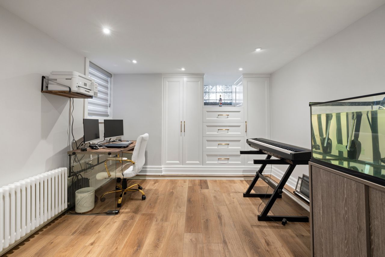 Surreal Estate: $3.3 million for Neil Young's childhood home, a classic red-brick in Moore Park