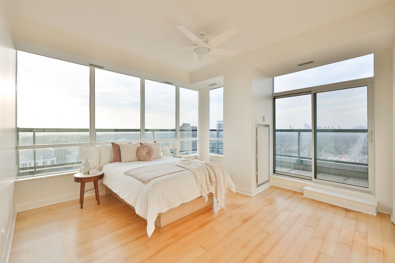 Condo of the Week: $4 million for an ivory penthouse in Port Credit steps from the waterfront