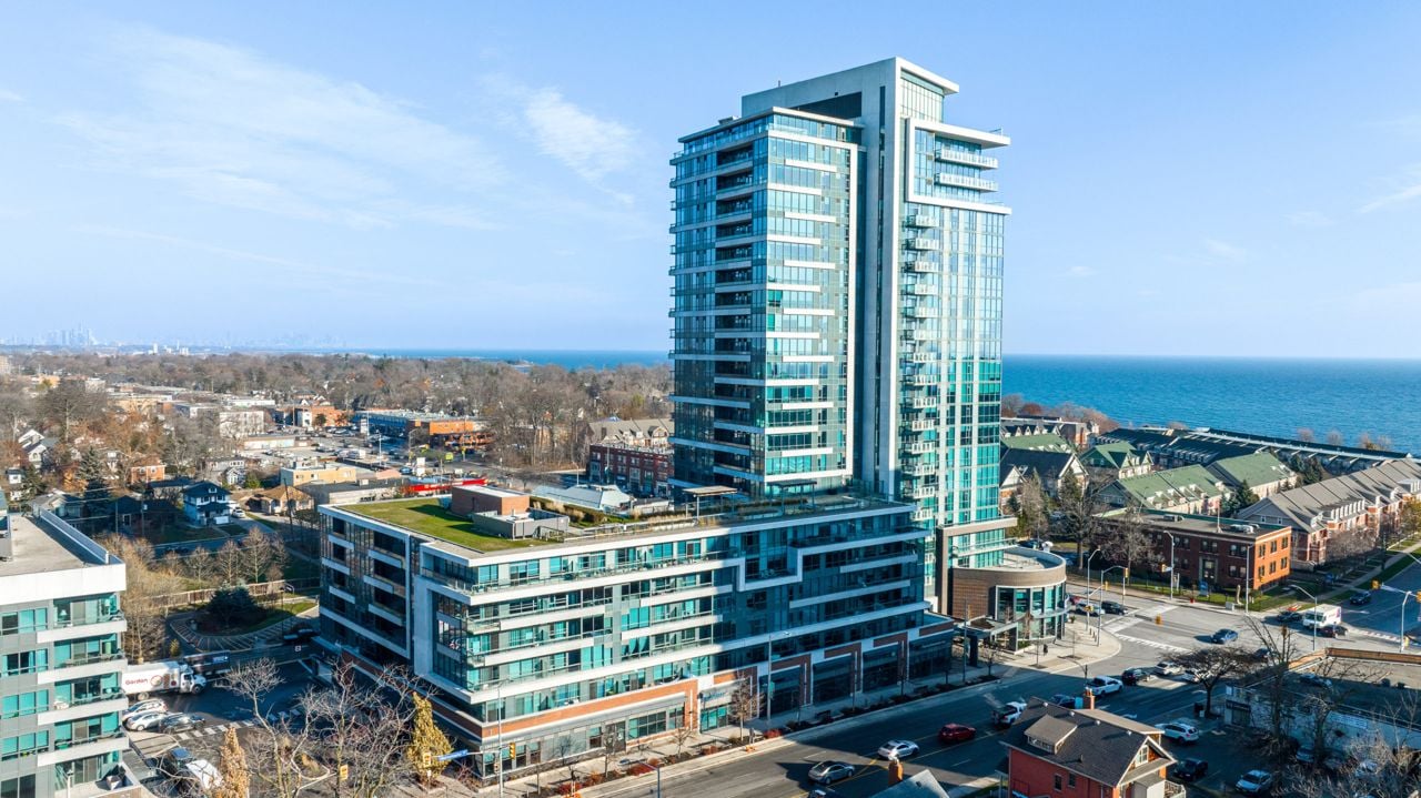 Condo of the Week: $4 million for an ivory penthouse in Port Credit steps from the waterfront