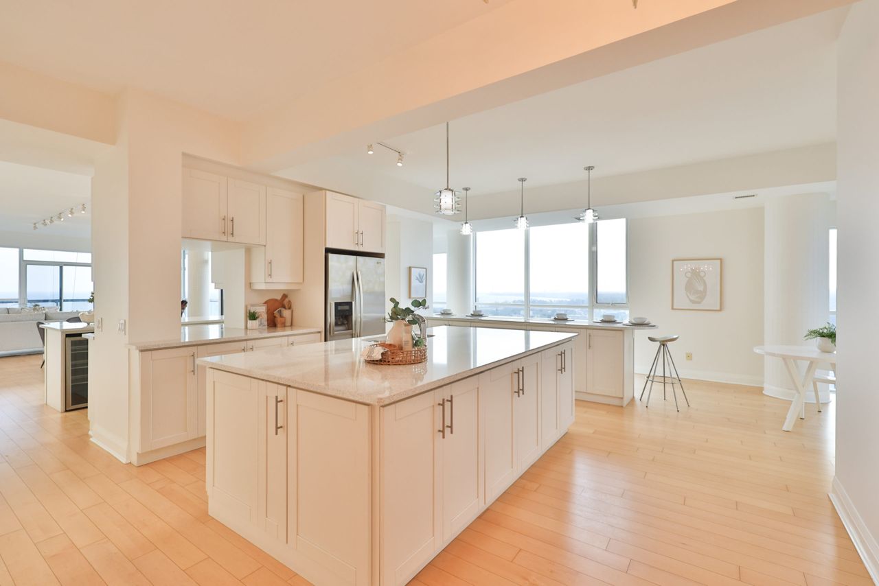 Condo of the Week: $4 million for an ivory penthouse in Port Credit steps from the waterfront