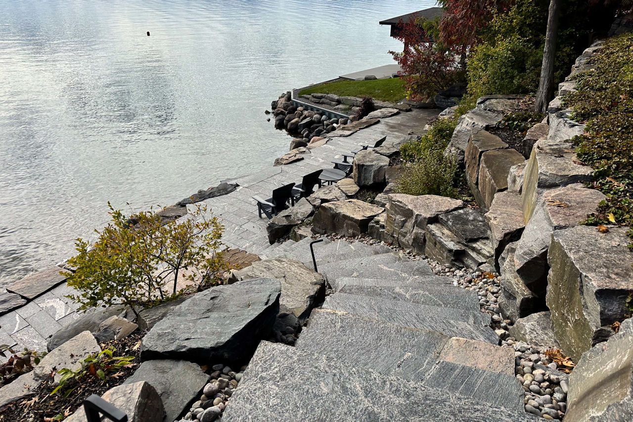 Surreal Estate: $9.2 million for an Oro-Medonte mansion with a fireplace in its floor