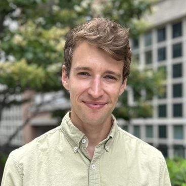 Alex Cyr