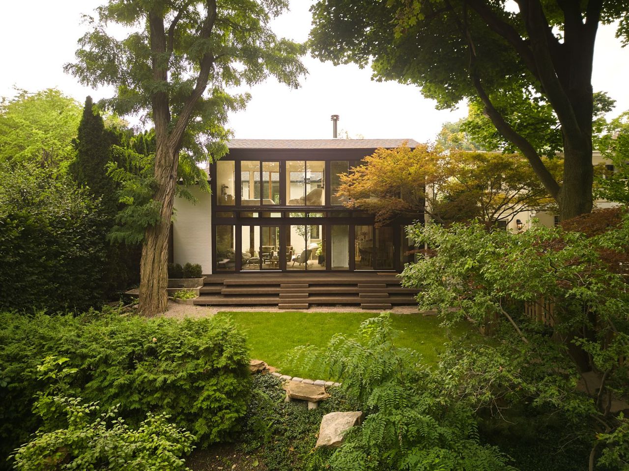 toronto-life-mid-century-modern-rosedale-house-secret-courtyard-27 $9 million for a mid-century marvel in Rosedale with a secret garden and a winter-proof courtyard