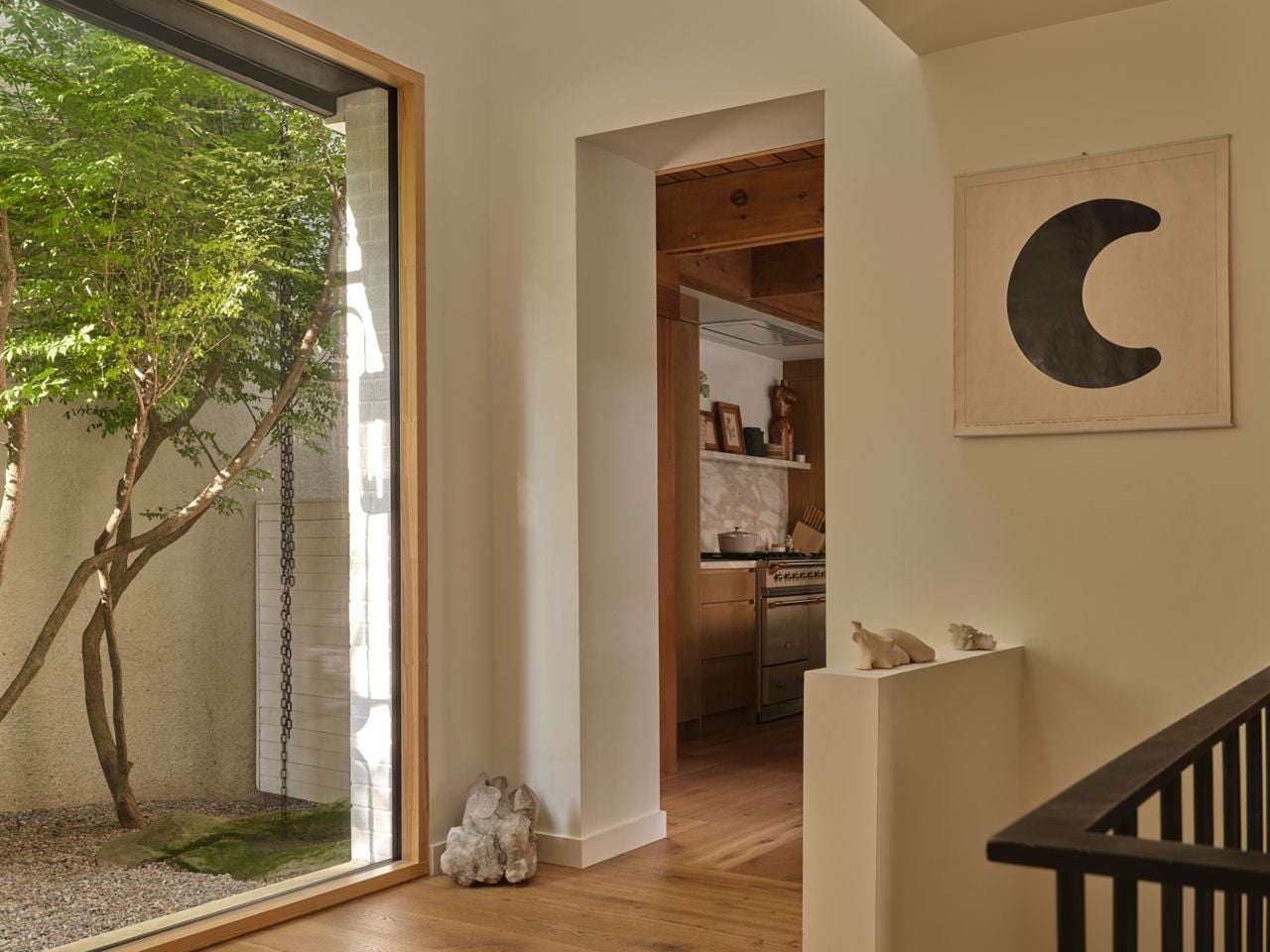 toronto-life-mid-century-modern-rosedale-house-secret-courtyard-2 $9 million for a mid-century marvel in Rosedale with a secret garden and a winter-proof courtyard