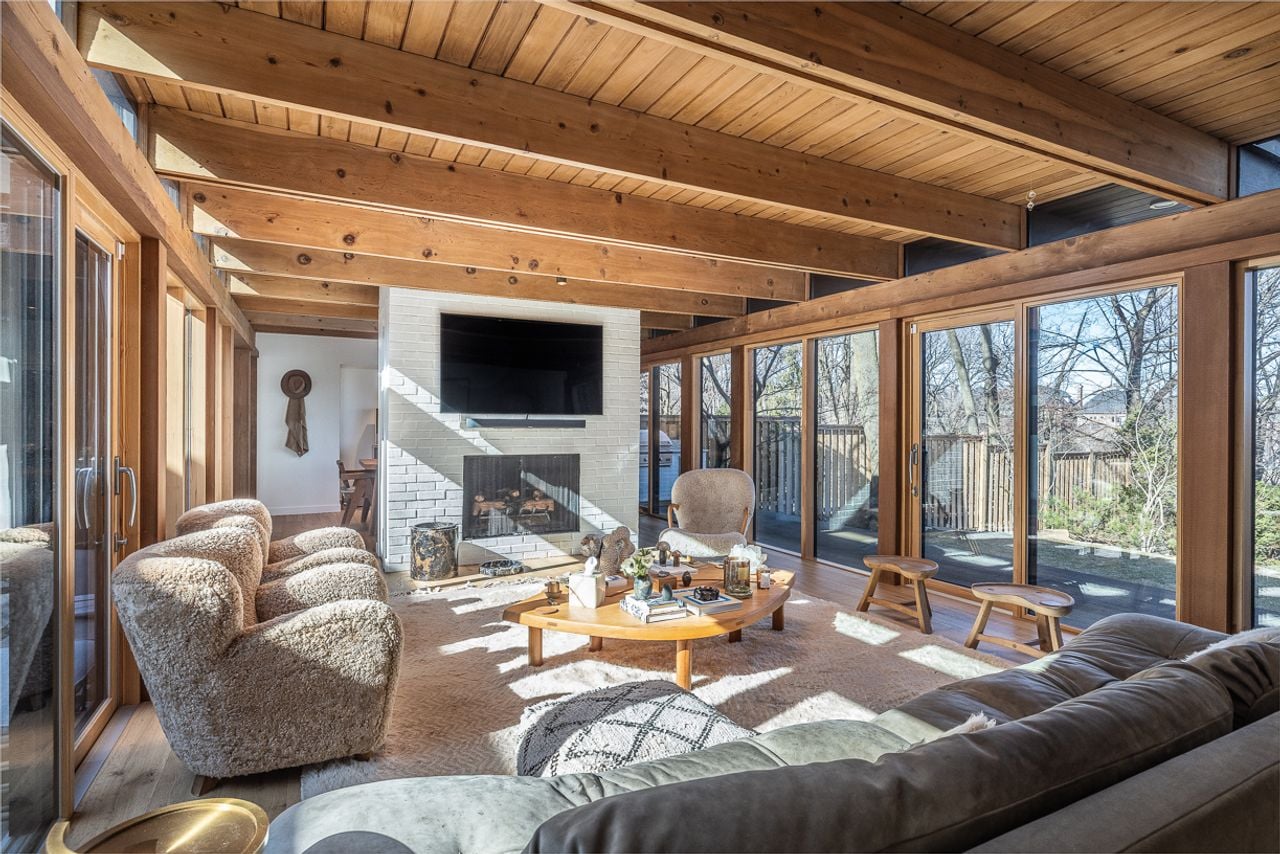 toronto-life-mid-century-modern-rosedale-house-secret-courtyard-7 $9 million for a mid-century marvel in Rosedale with a secret garden and a winter-proof courtyard