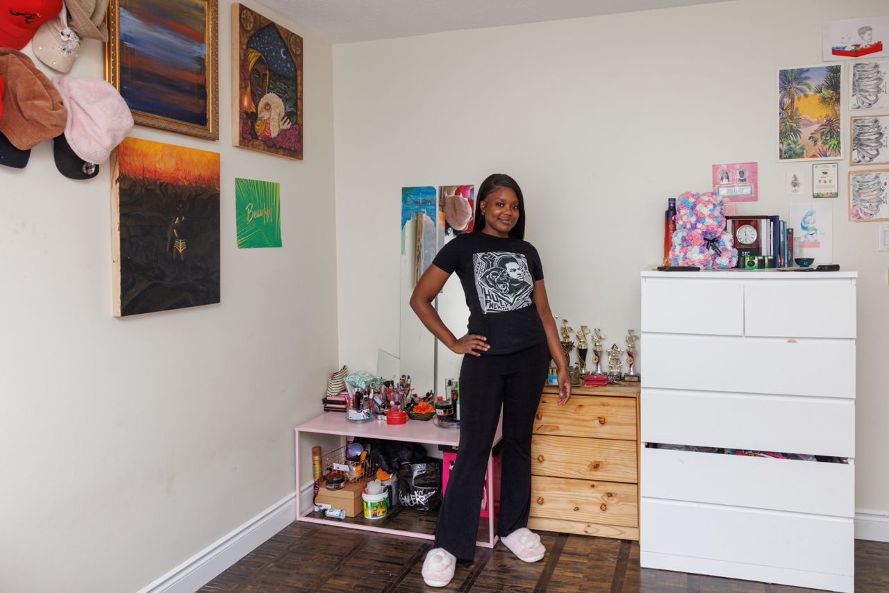 This painter and restaurant host makes $56,000 a year. How does she spend it?