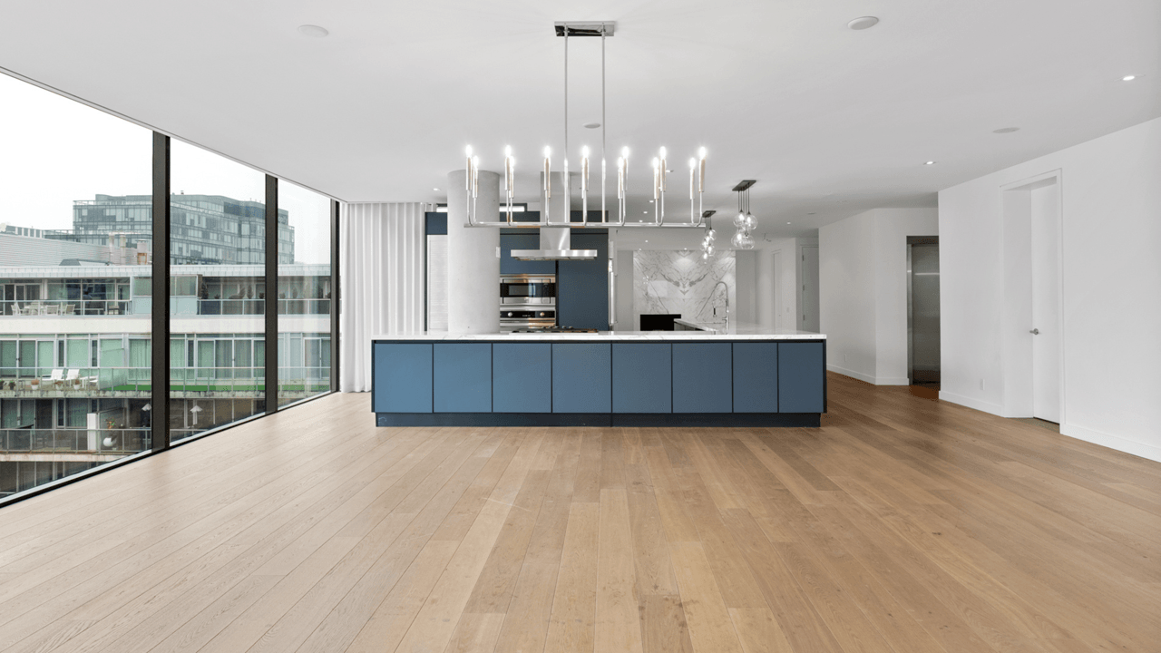For Sale: 500 Wellington St W PH1001