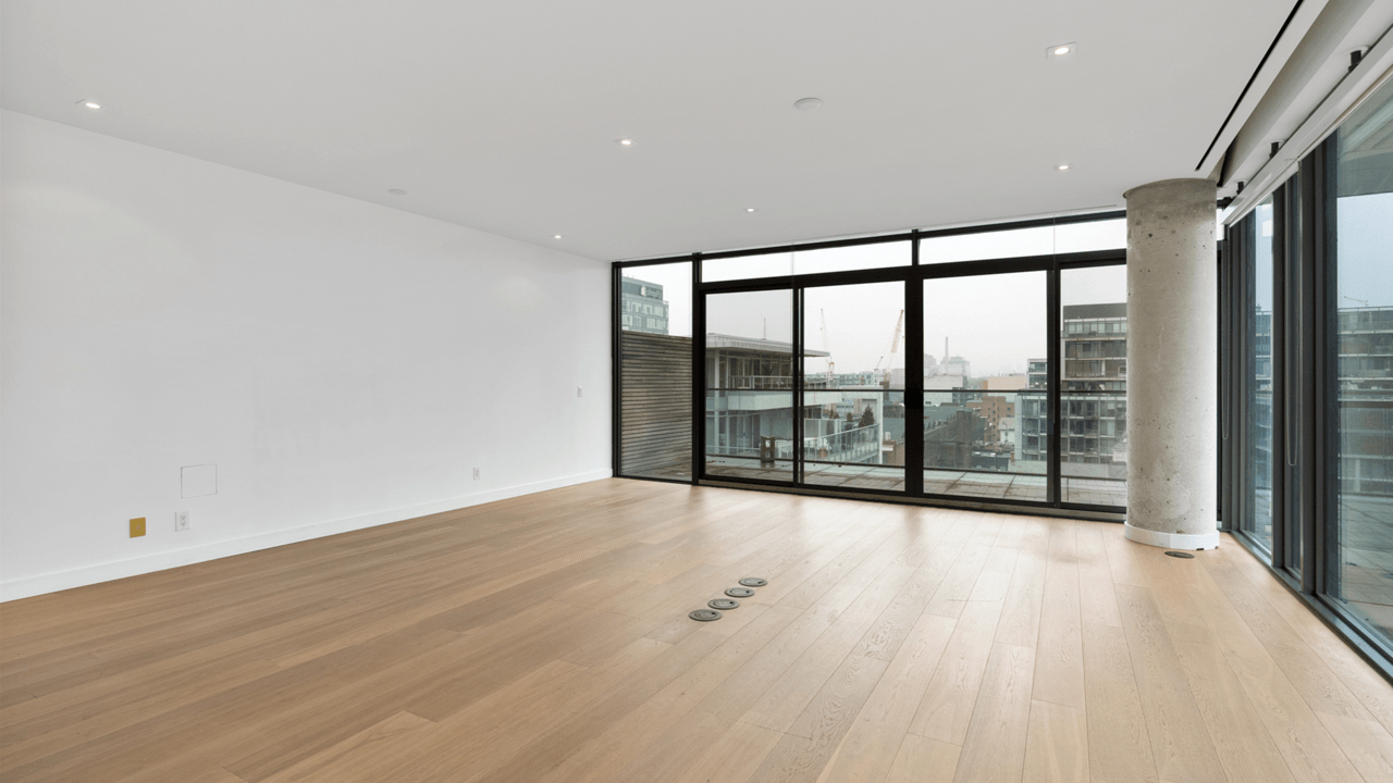 For Sale: 500 Wellington St W PH1001
