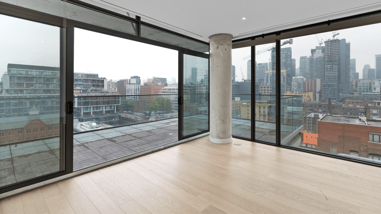 For Sale: 500 Wellington St W PH1001