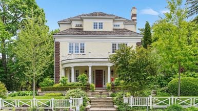 For Sale: 25 Strathgowan Crescent
