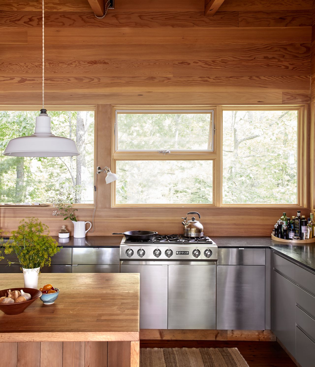 Inside a secluded $1.9-million Haliburton cottage standing on stilts among the trees