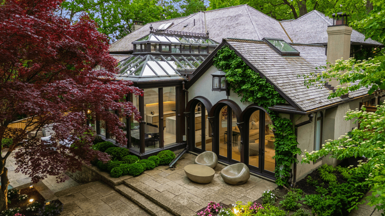For Sale: 25 North Drive