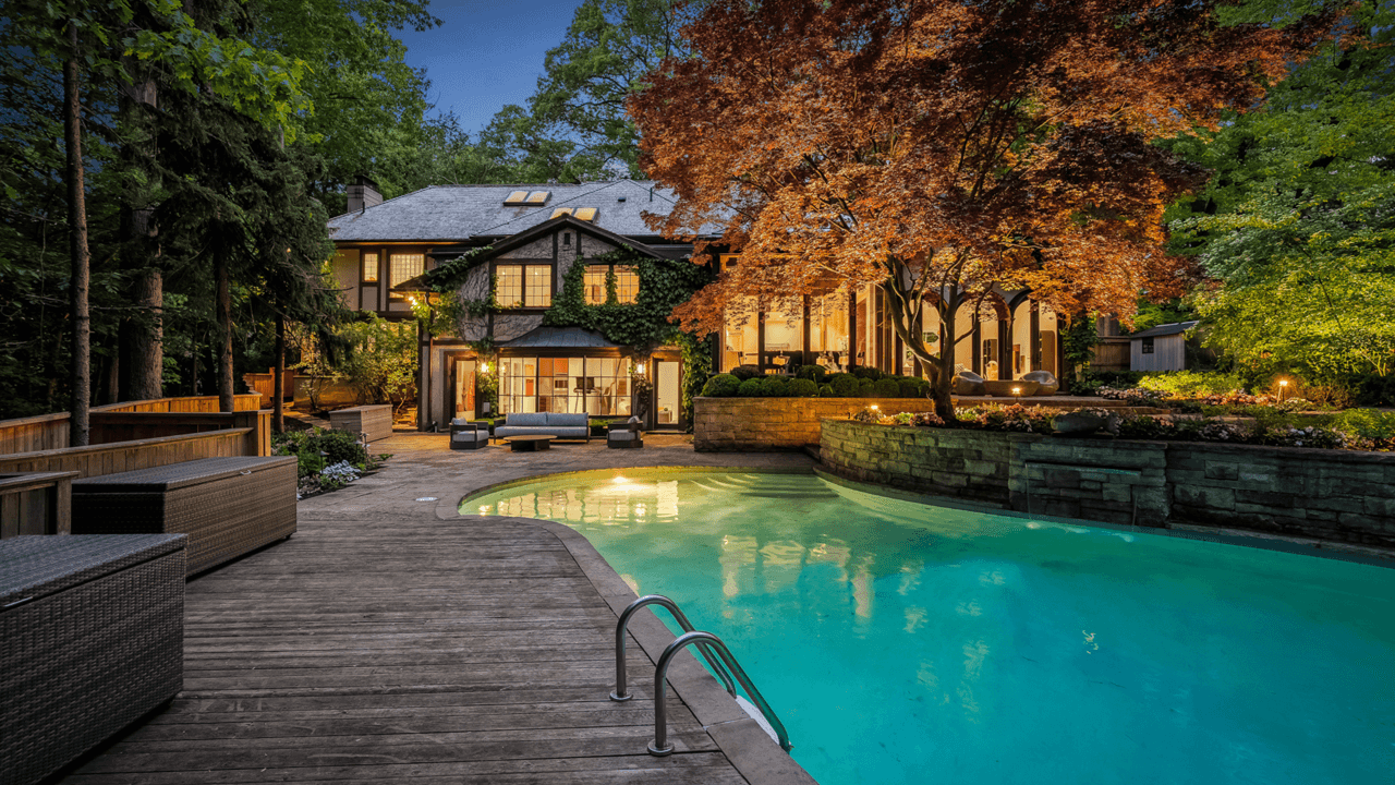 For Sale: 25 North Drive