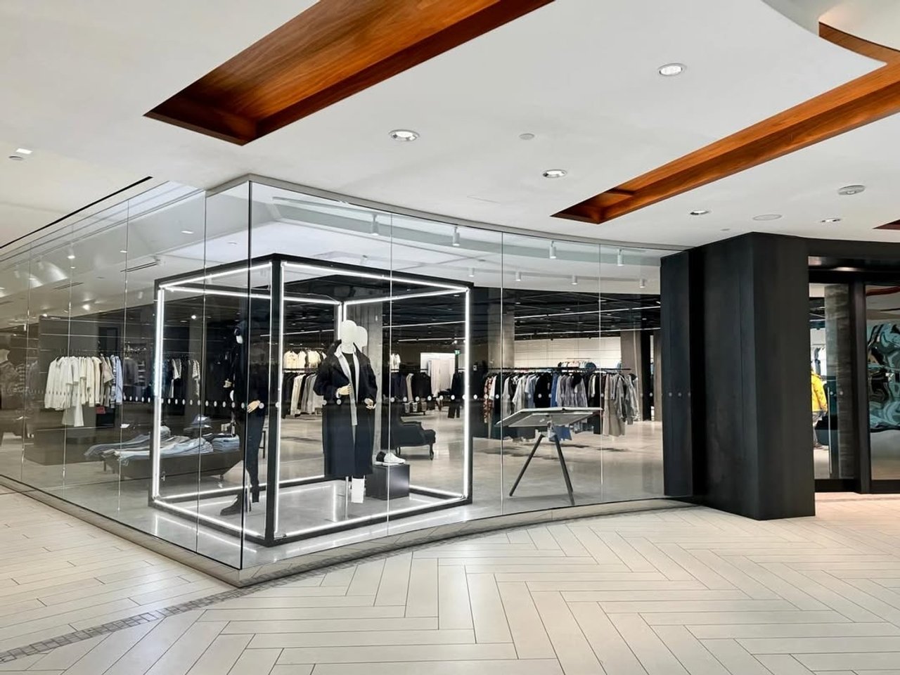 Twelve Bloor-Yorkville boutiques and fashion destinations to refresh your summer wardrobe