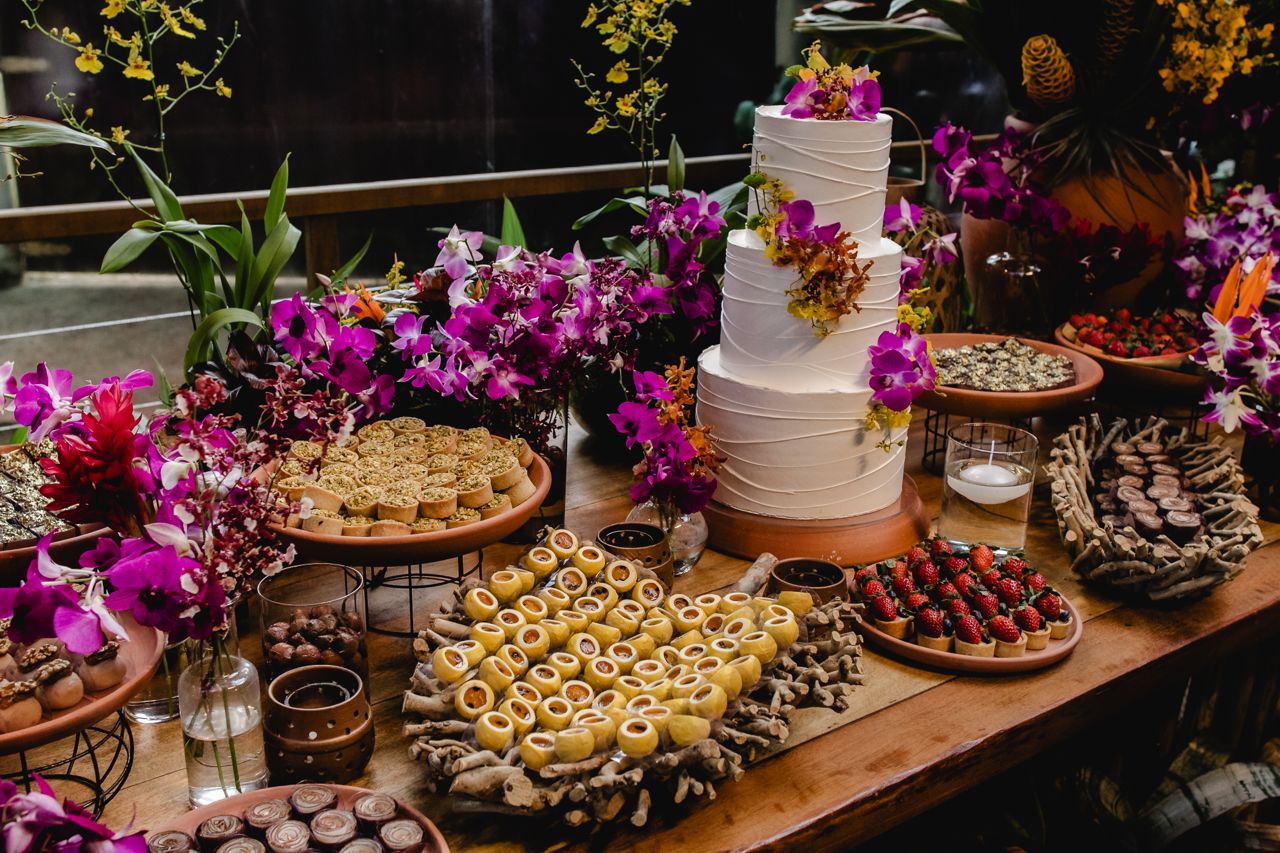 The food spread at Caroline and Mauricio's wedding