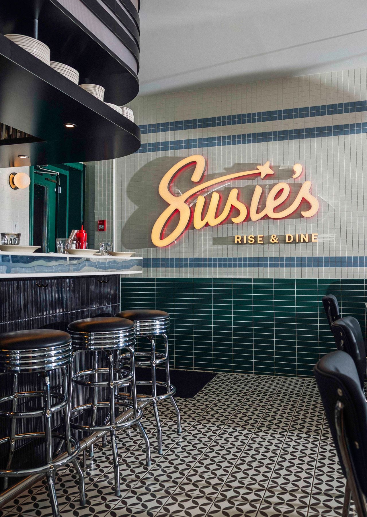 The bar at Susie's Rise and Dine