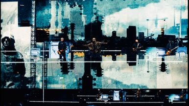 Oasis at Rogers Stadium, reviewed: "Wonderwall," bucket hats and light jabs from the Gallagher brothers