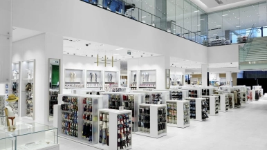 Simons is about to debut at Yorkdale and the Eaton Centre. Can it succeed where Nordstrom failed?